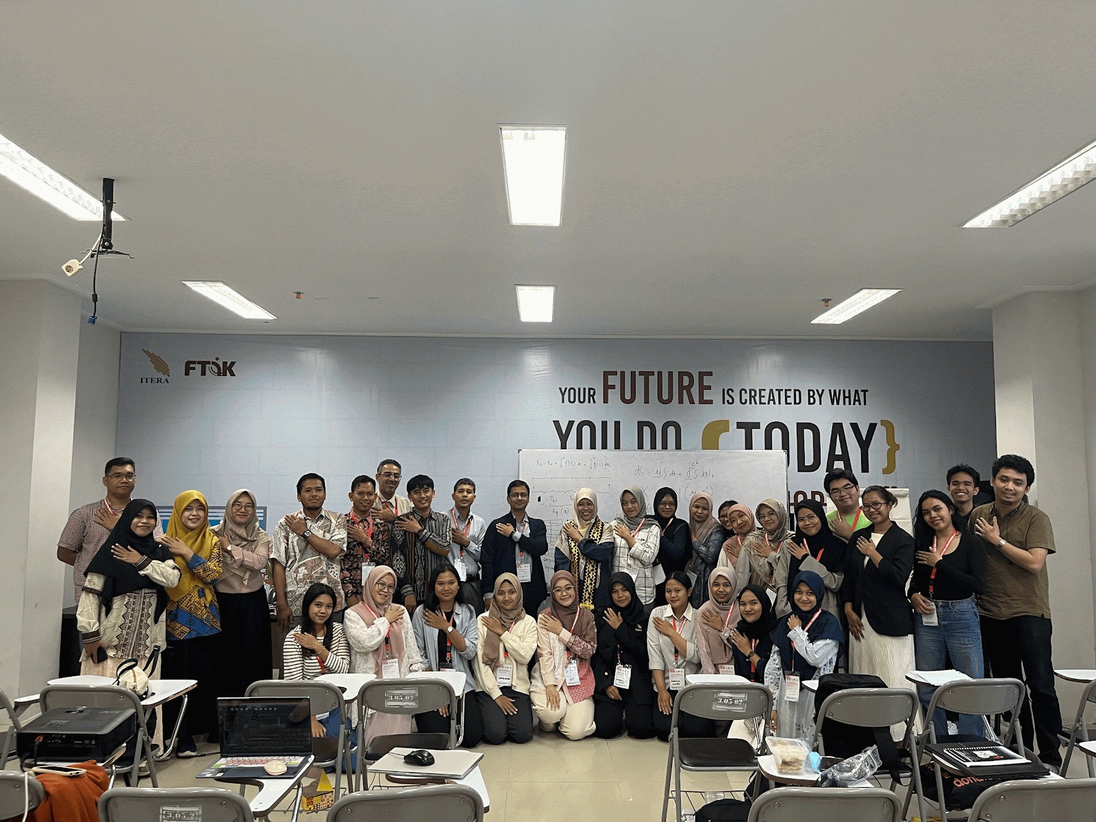 Hari Terakhir SEAMS School 2025 Itera: Pembelajaran dan Penutupan yang Berkesan