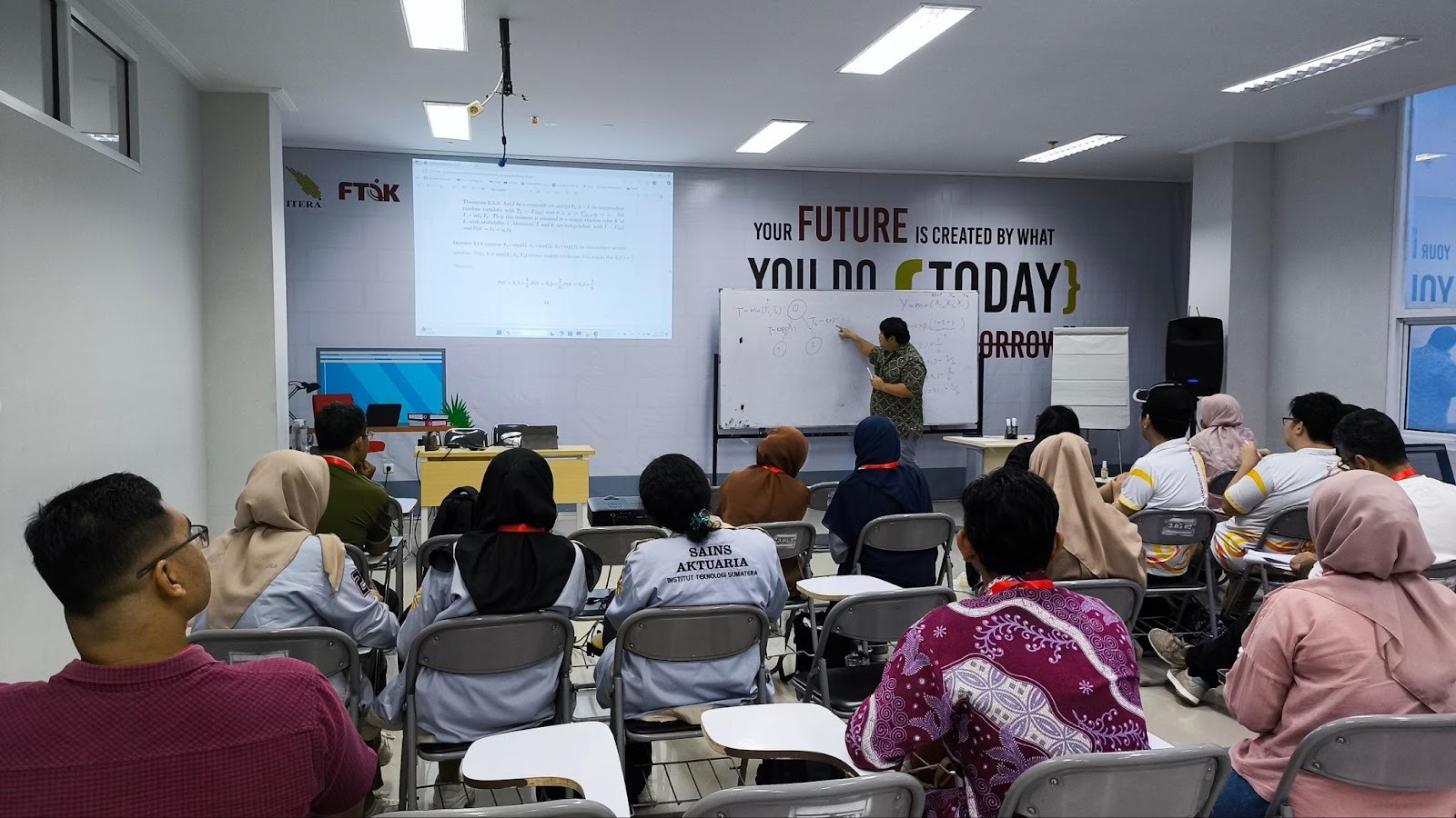 Hari Ketiga SEAMS School 2025 Itera: Kelas Interaktif dan Mimbar Akademik yang Menginspirasi