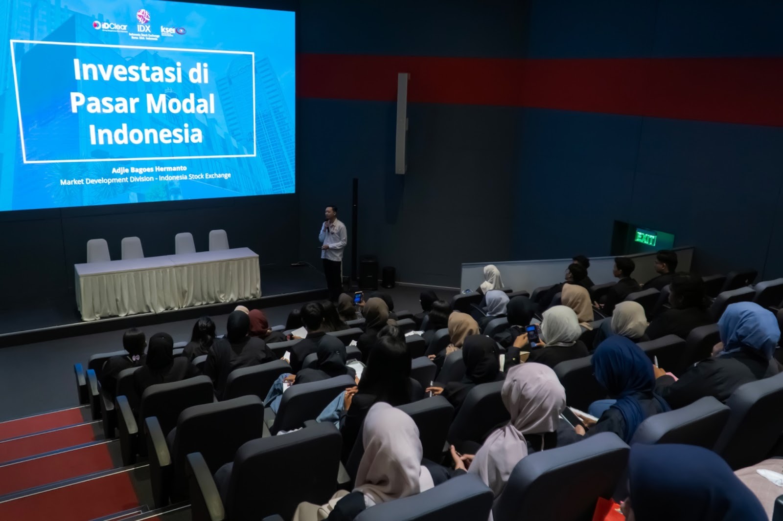 Eksplorasi Dunia Finansial dan Inovasi Teknologi, Mahasiswa Matematika ITERA Laksanakan Kunjungan Industri ke BEI dan BRIN